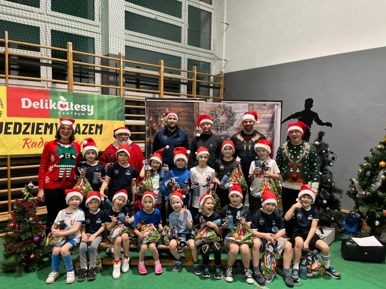 Podwójna wizyta Św. Mikołaja na zajęciach Wentylków i Avatarków.